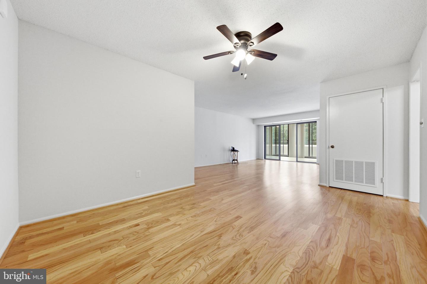 15107 Interlachen Dr #2-115 Property Photo 13
