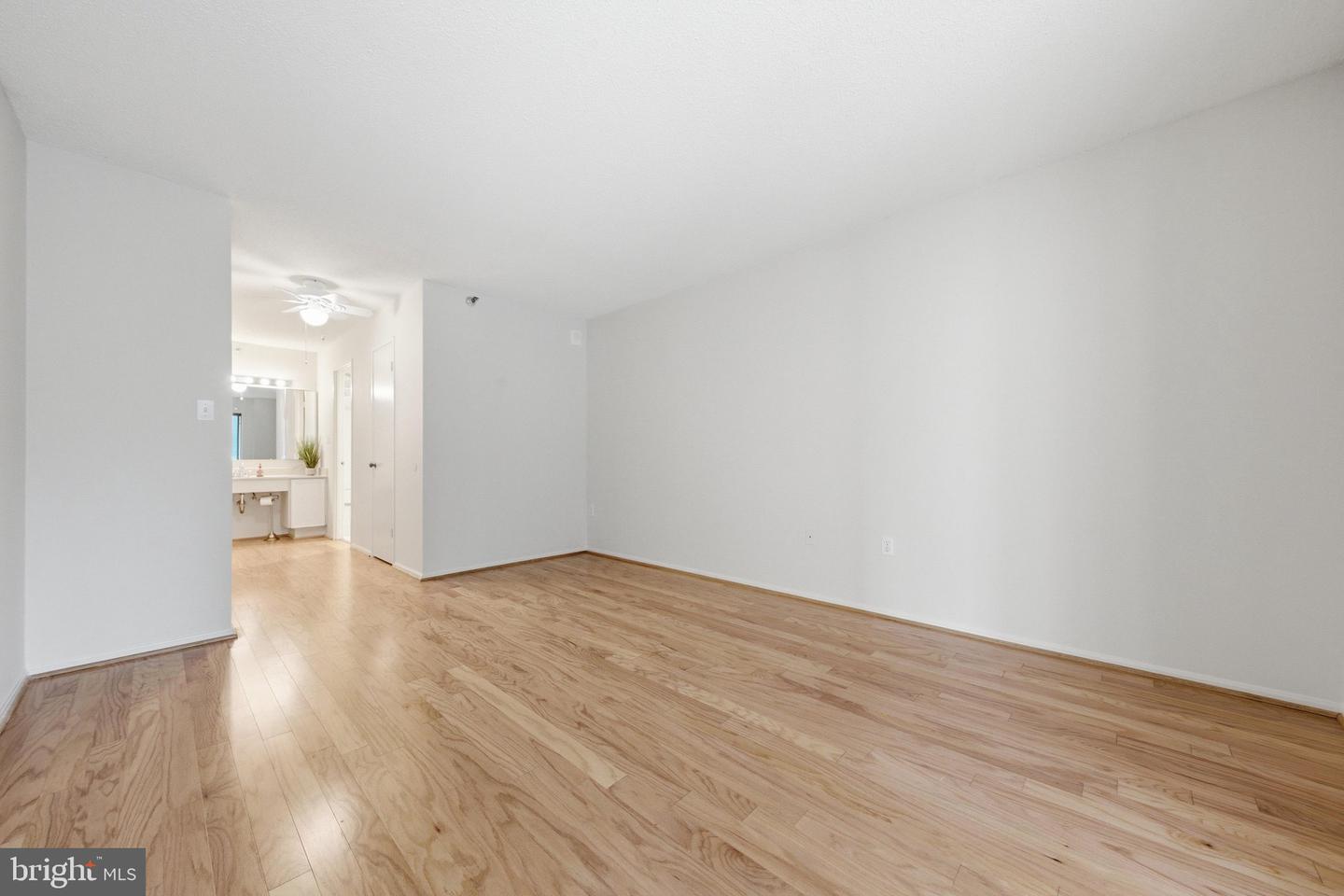 15107 Interlachen Dr #2-115 Property Photo 19