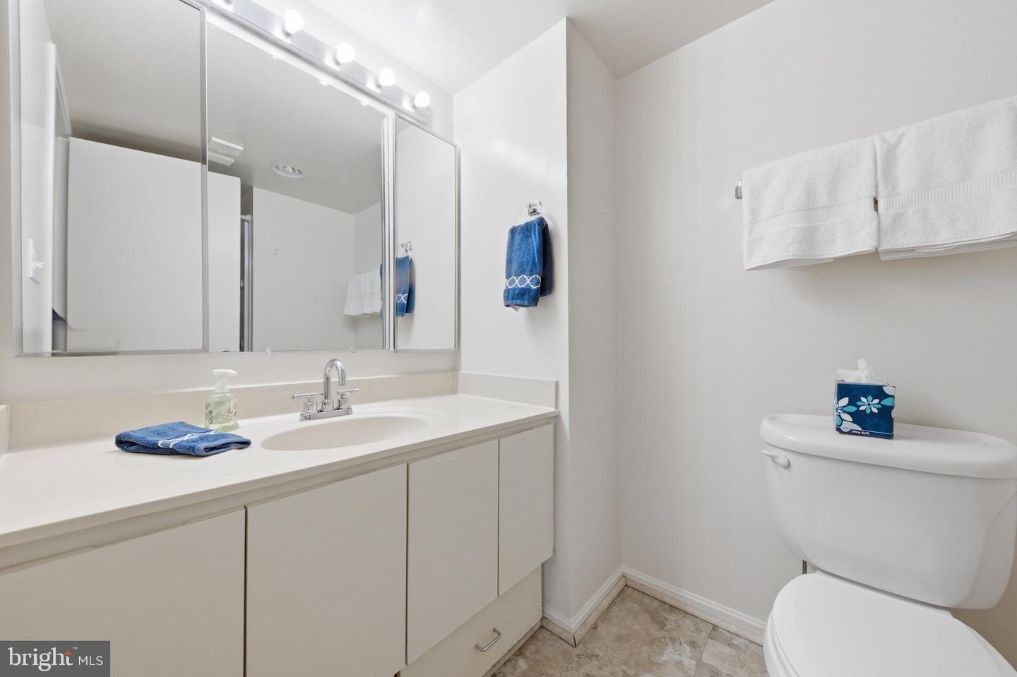 15107 Interlachen Dr #2-115 Property Photo 28