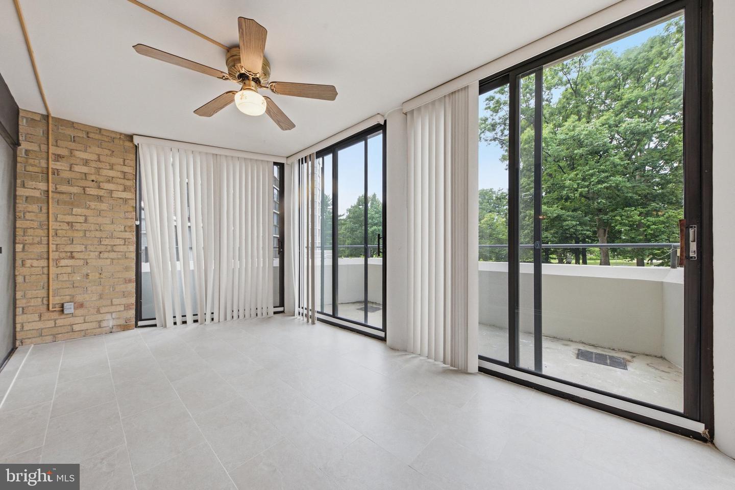 15107 Interlachen Dr #2-115 Property Photo 31