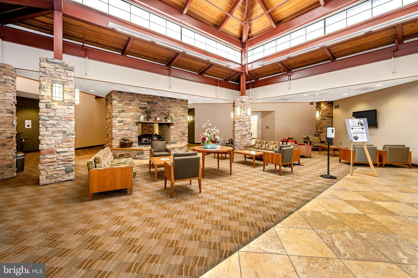 15107 Interlachen Dr #2-115 Property Photo 42
