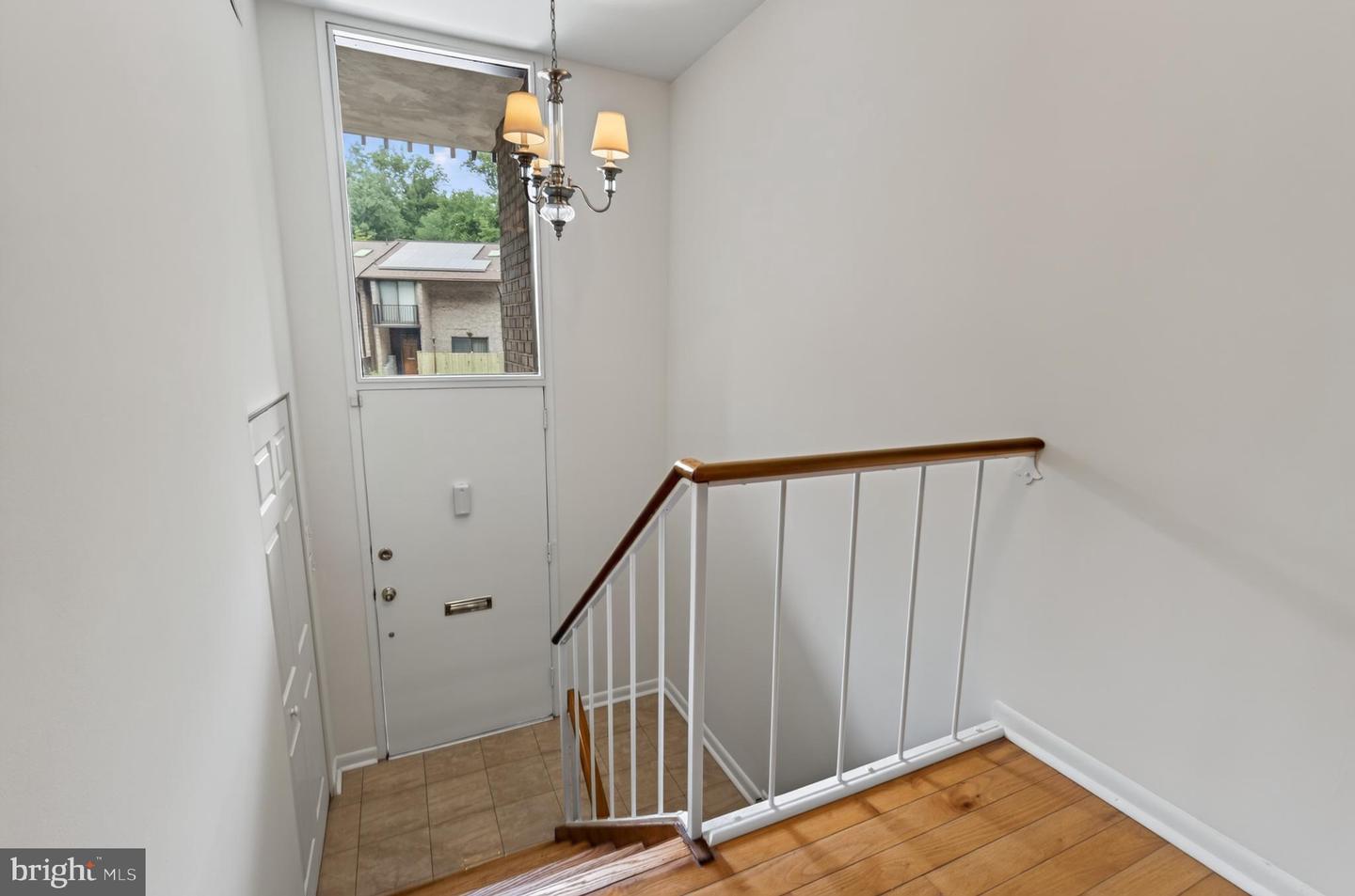 9217 Three Oaks Dr Property Photo 4