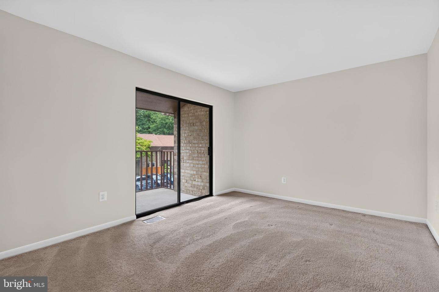 9217 Three Oaks Dr Property Photo 30