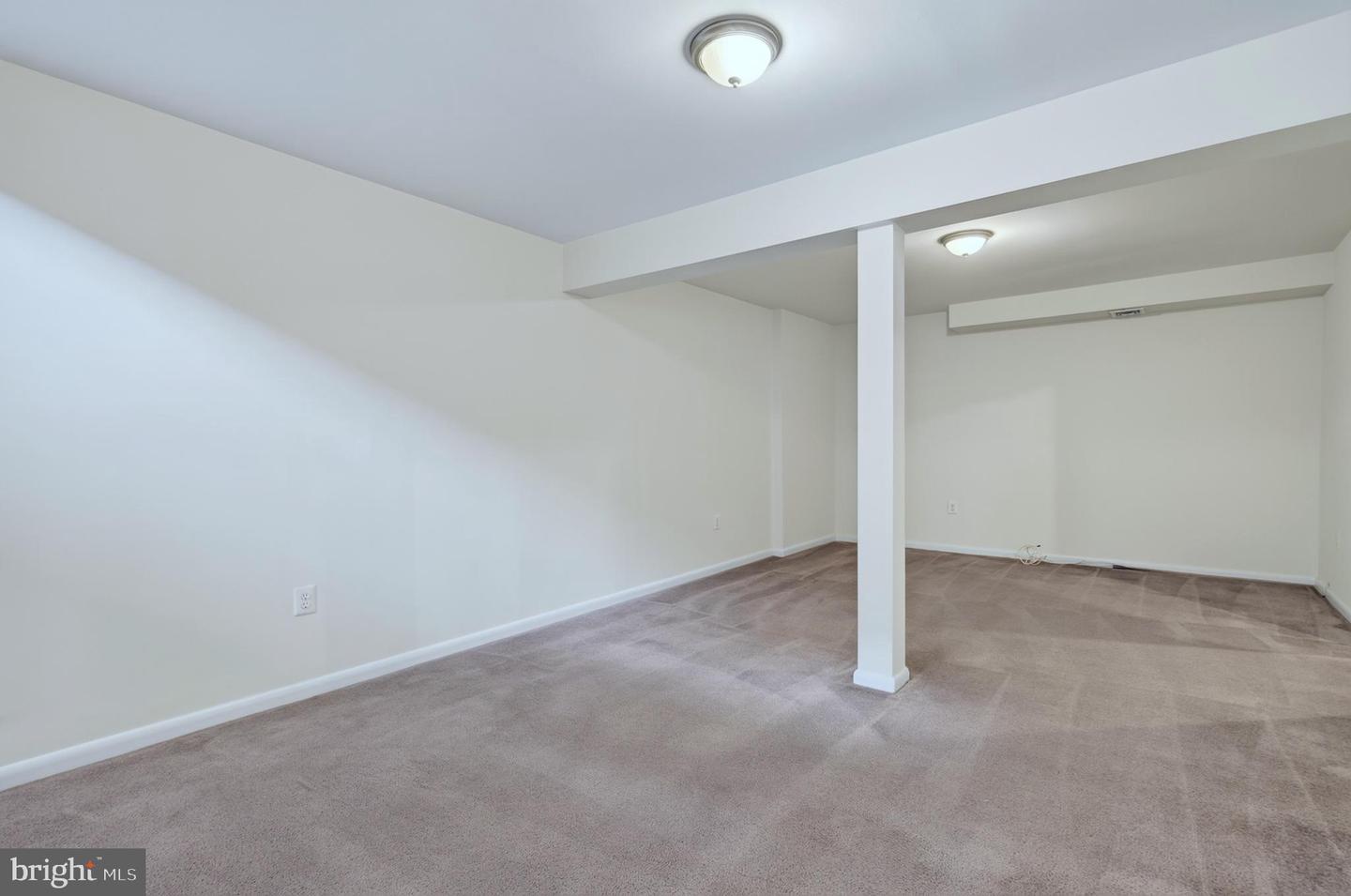 9217 Three Oaks Dr Property Photo 48