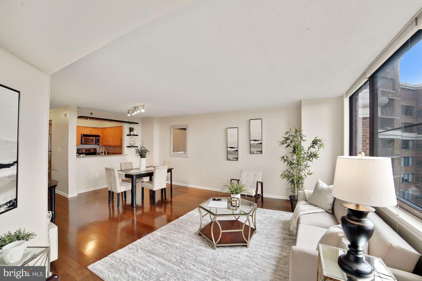 10101 Grosvenor Pl #1818 Property Photo 17