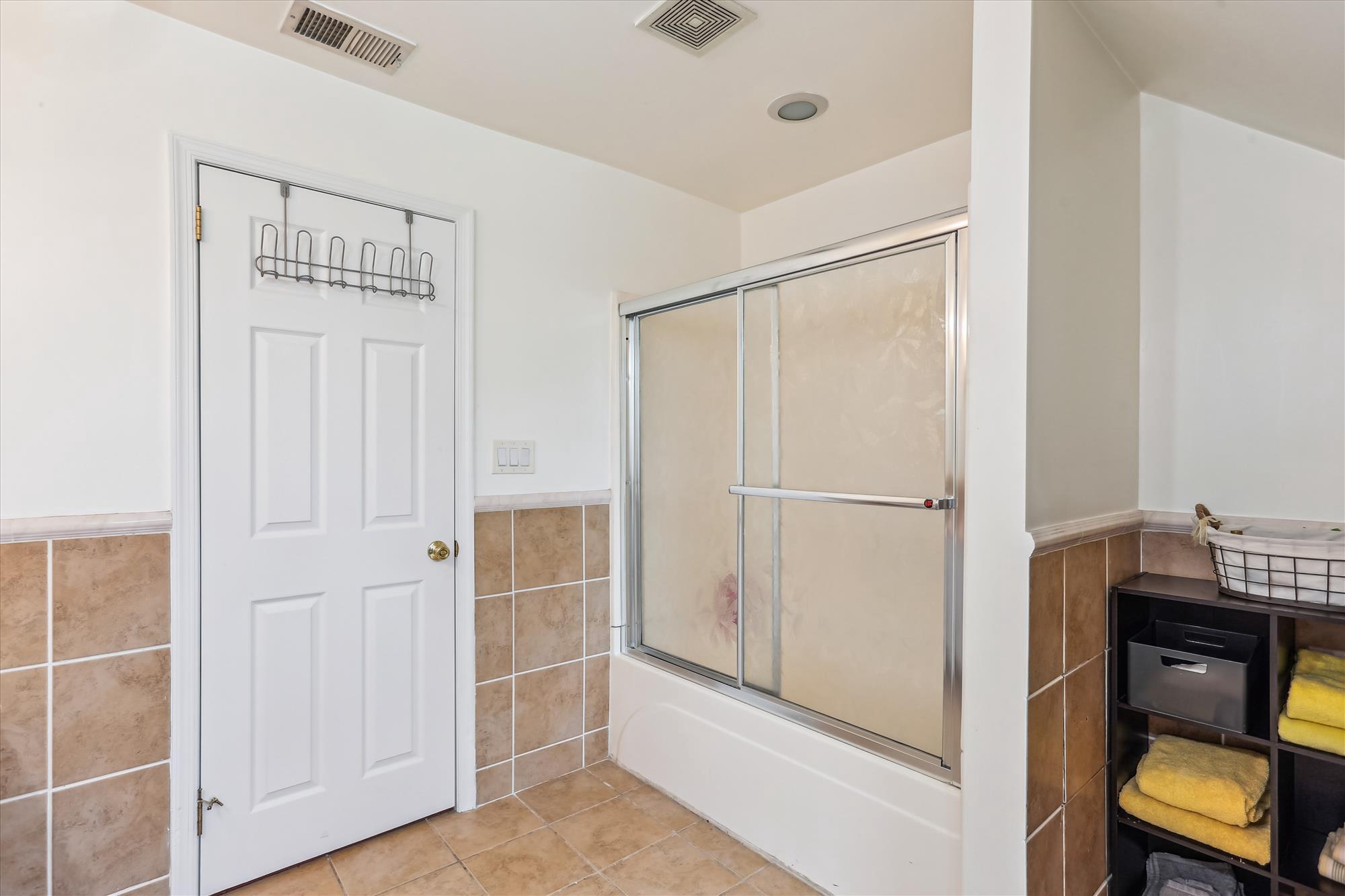 9201 Laurel Oak Dr Property Photo 40