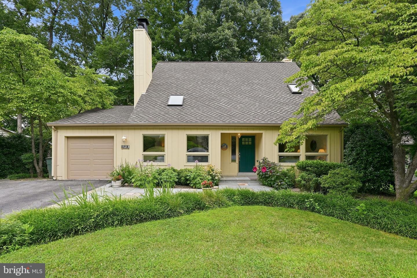 11213 ANGUS PL Property Photo 1