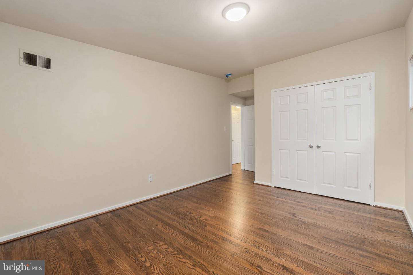 1029 Quebec Ter #8 Total Units Property Photo 14