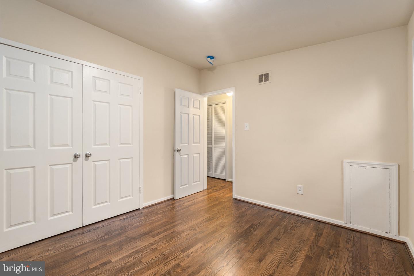 1029 Quebec Ter #8 Total Units Property Photo 20