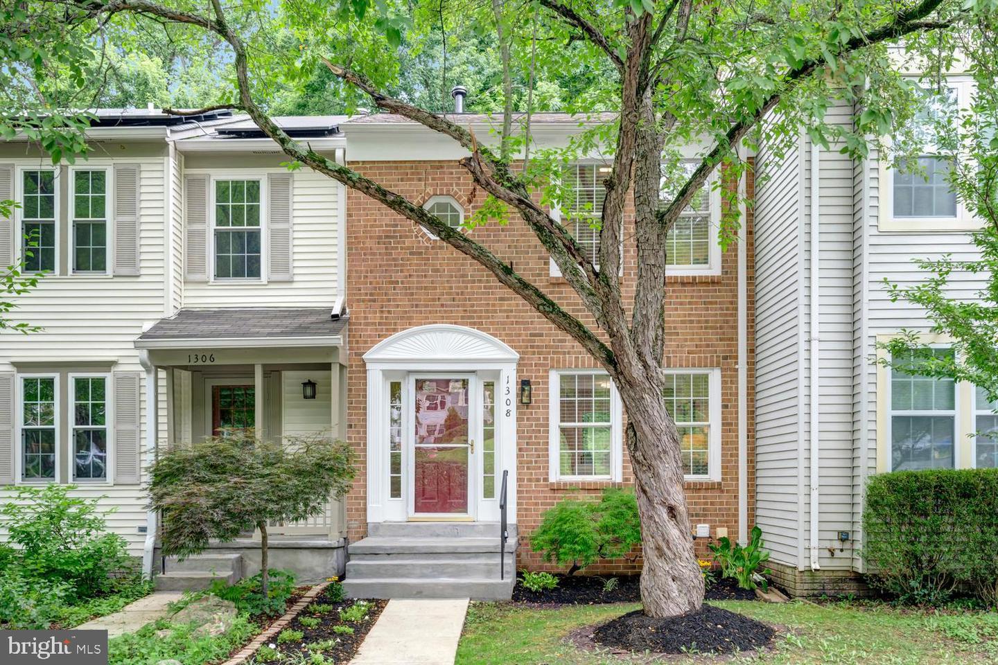 1308 Alderton Ln Property Photo 1