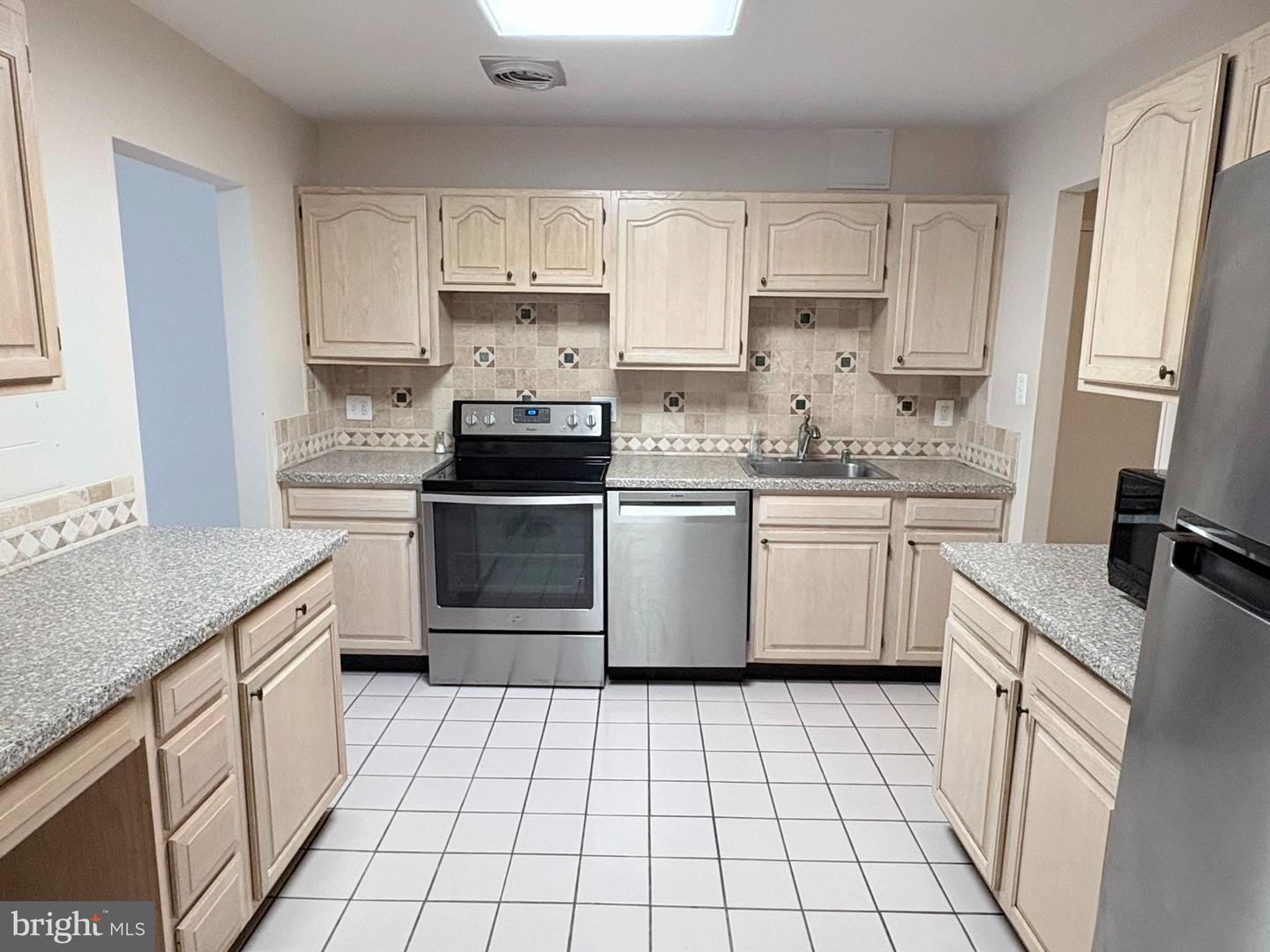 5817 Edson Ln #t2 Property Photo 5