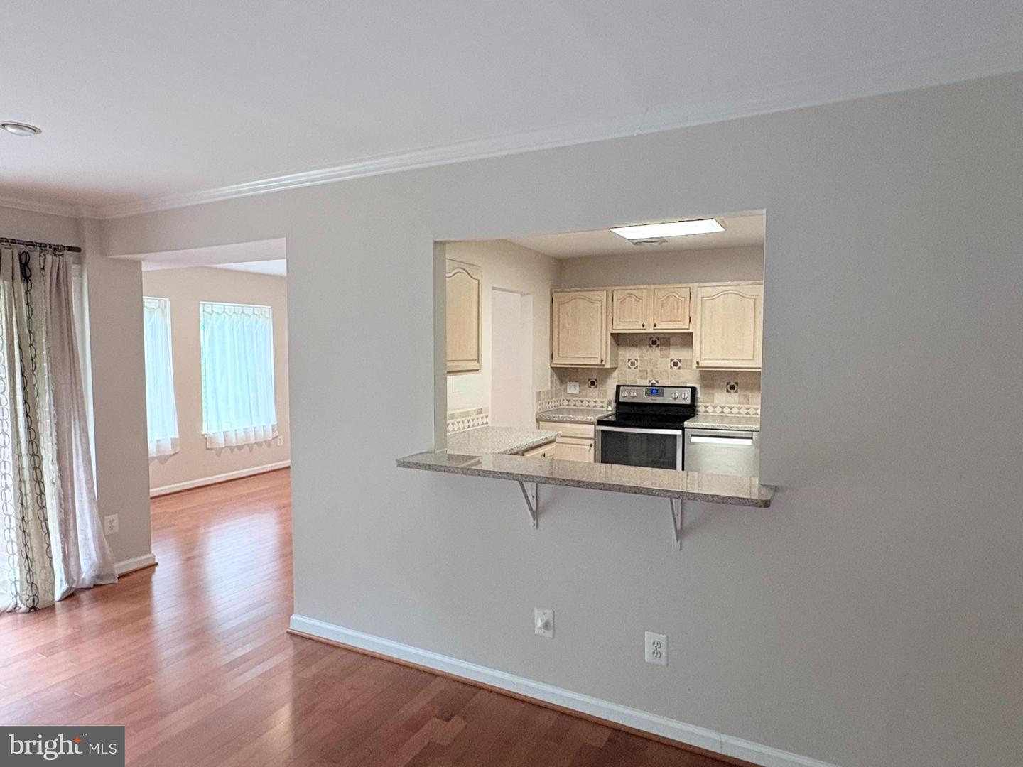 5817 Edson Ln #t2 Property Photo 8