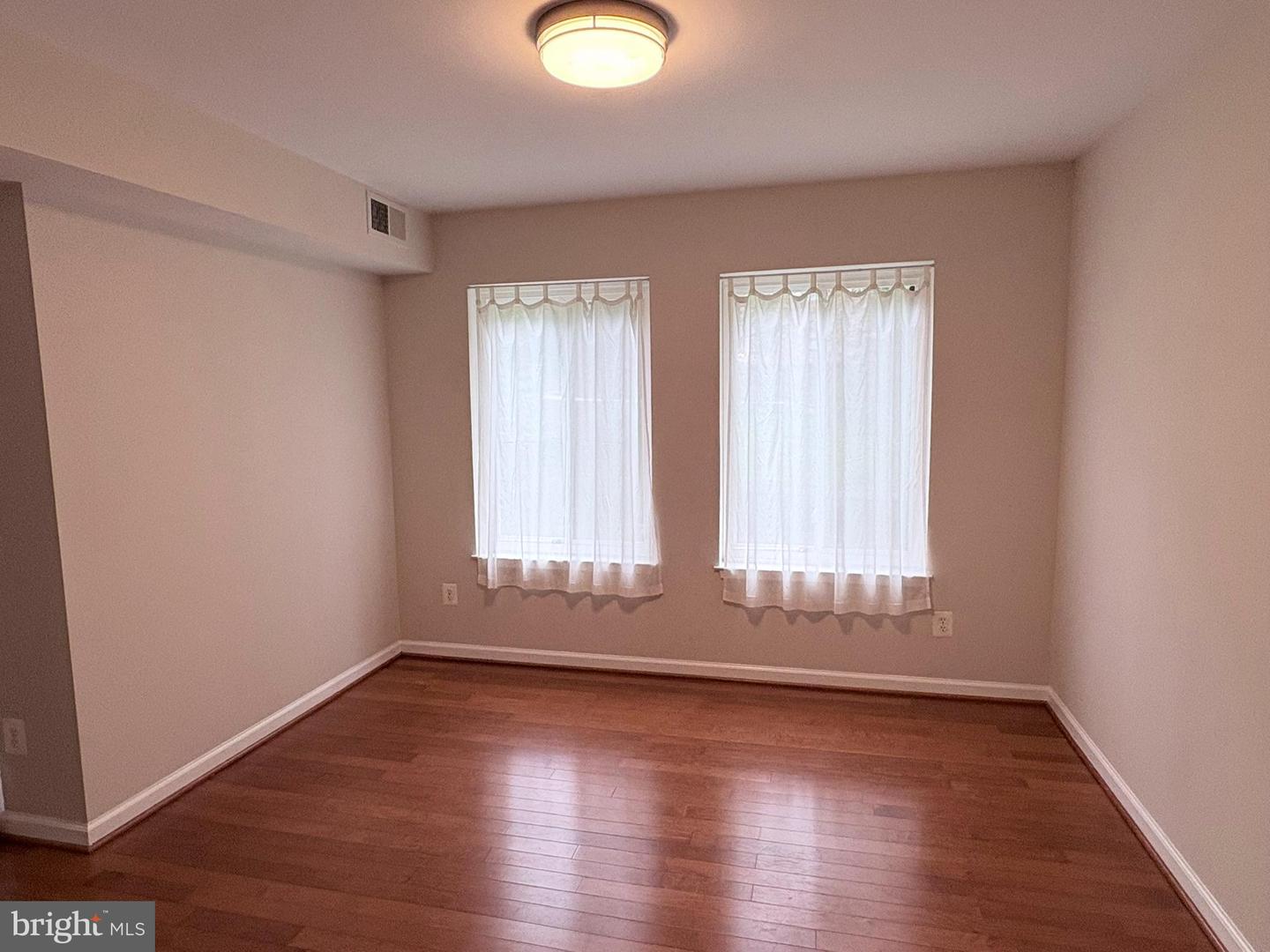 5817 Edson Ln #t2 Property Photo 14