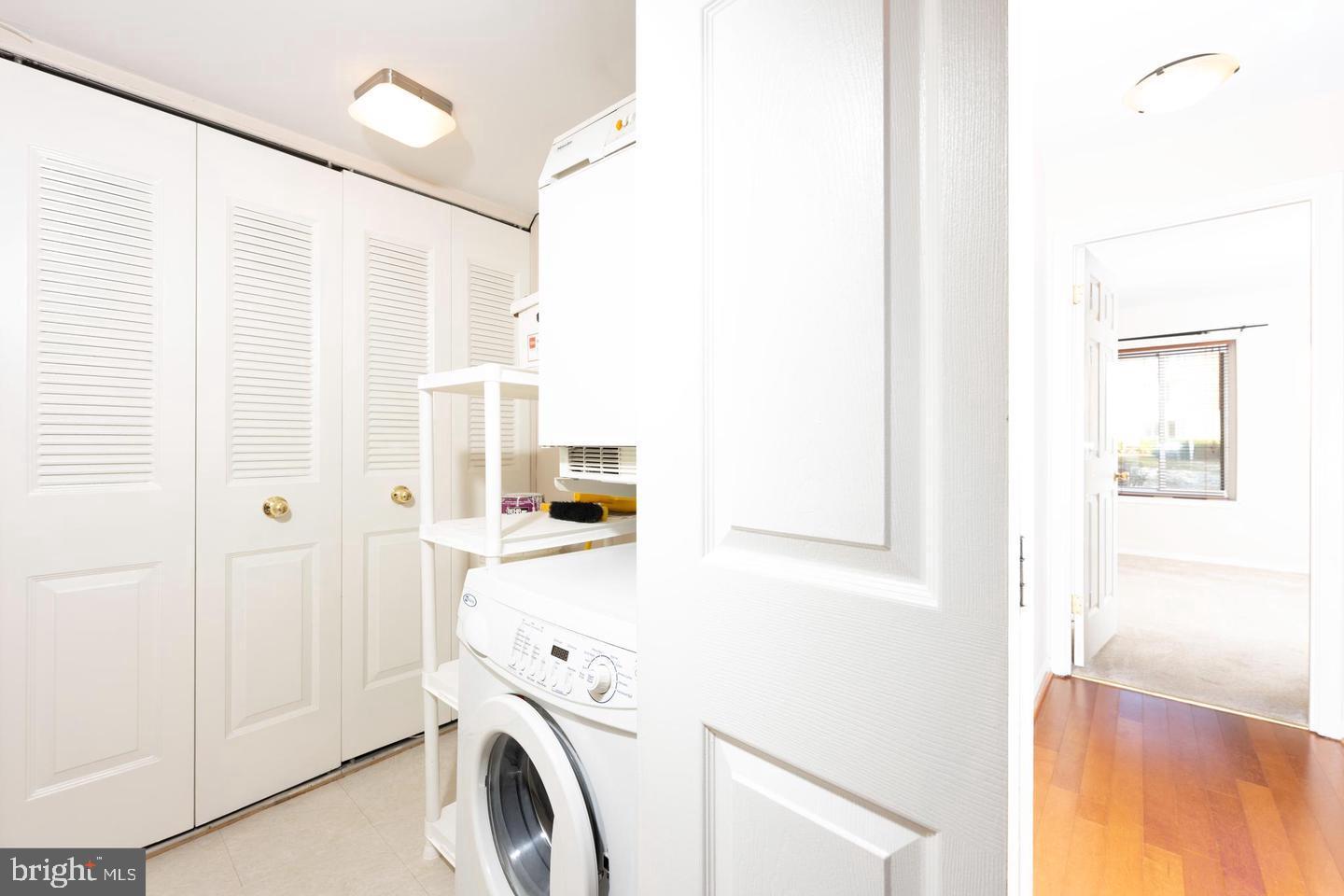 5817 Edson Ln #t2 Property Photo 15