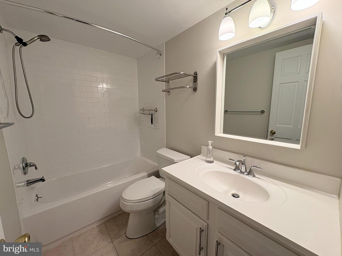 5817 Edson Ln #t2 Property Photo 17