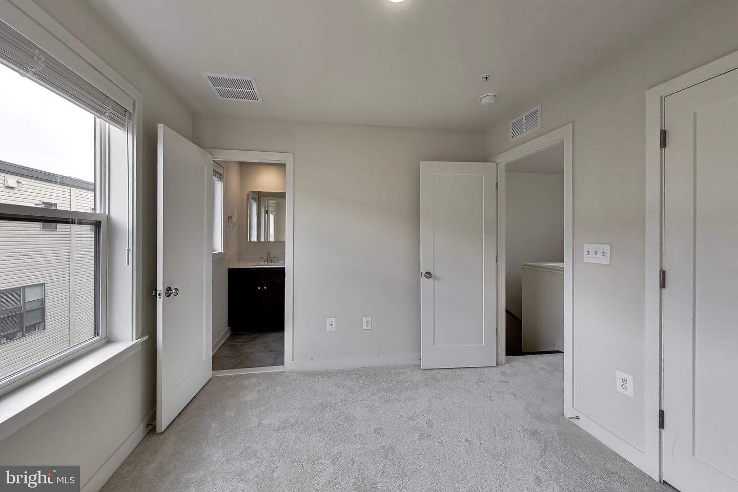 16616 Crabbs Branch Way Property Photo 29