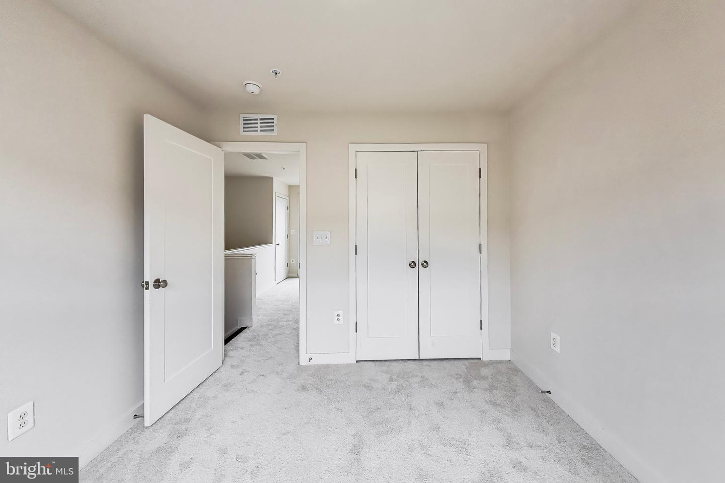 16616 Crabbs Branch Way Property Photo 30