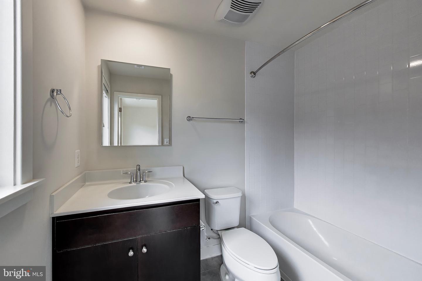 16616 Crabbs Branch Way Property Photo 31