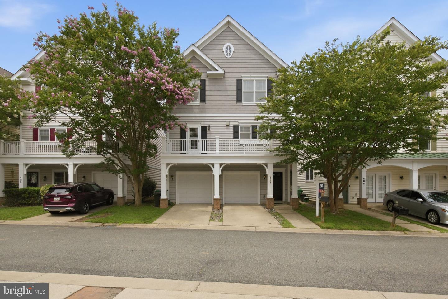 684 Heathwalk Mews Property Photo 5