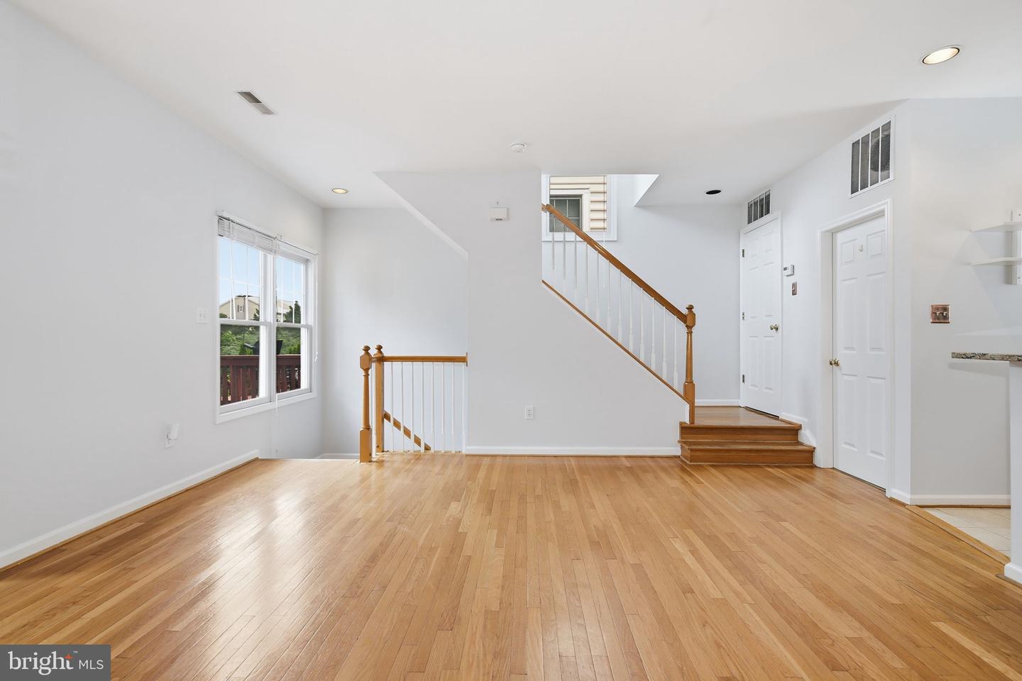 684 Heathwalk Mews Property Photo 13