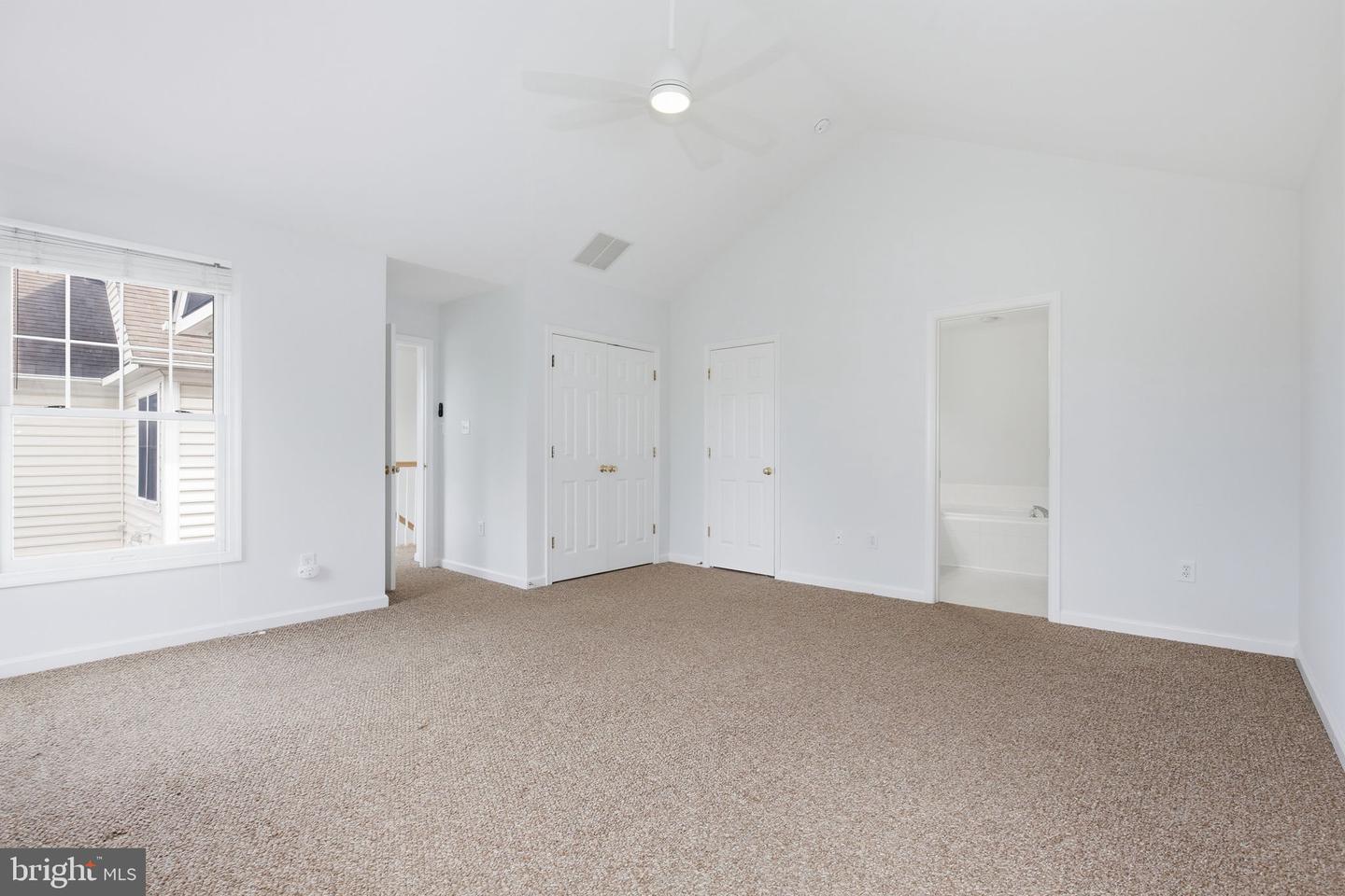684 Heathwalk Mews Property Photo 29