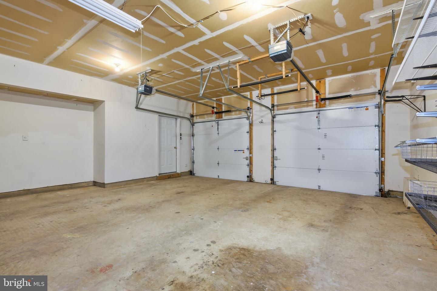 684 Heathwalk Mews Property Photo 44