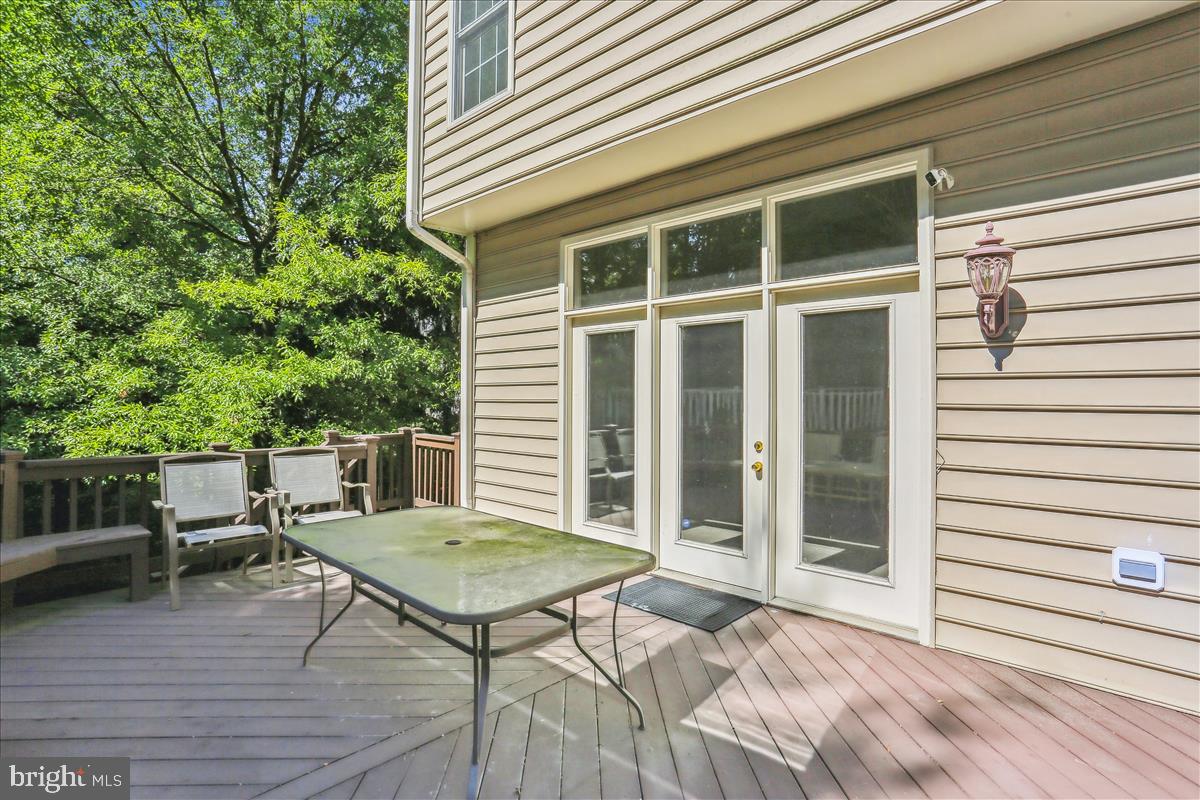8931 Falls Farm Dr Property Photo 21