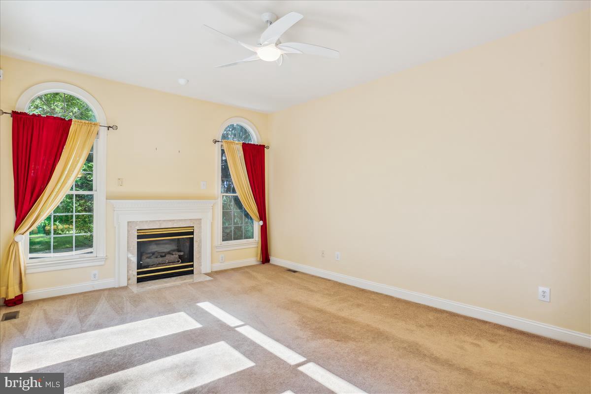 8931 Falls Farm Dr Property Photo 39