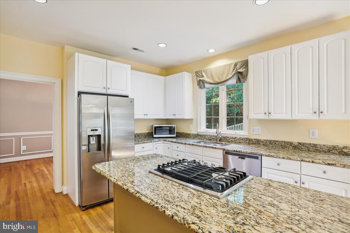 8931 Falls Farm Dr Property Photo 45