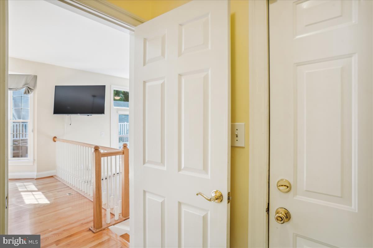 8931 Falls Farm Dr Property Photo 52