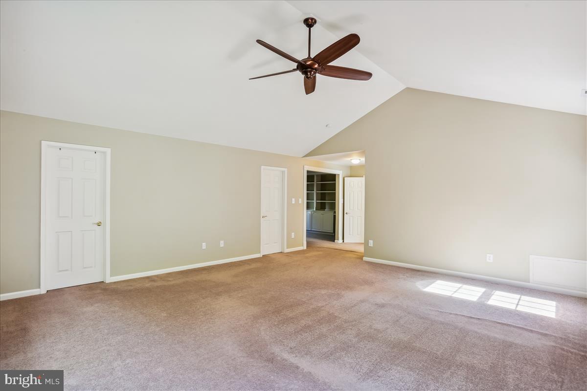8931 Falls Farm Dr Property Photo 73