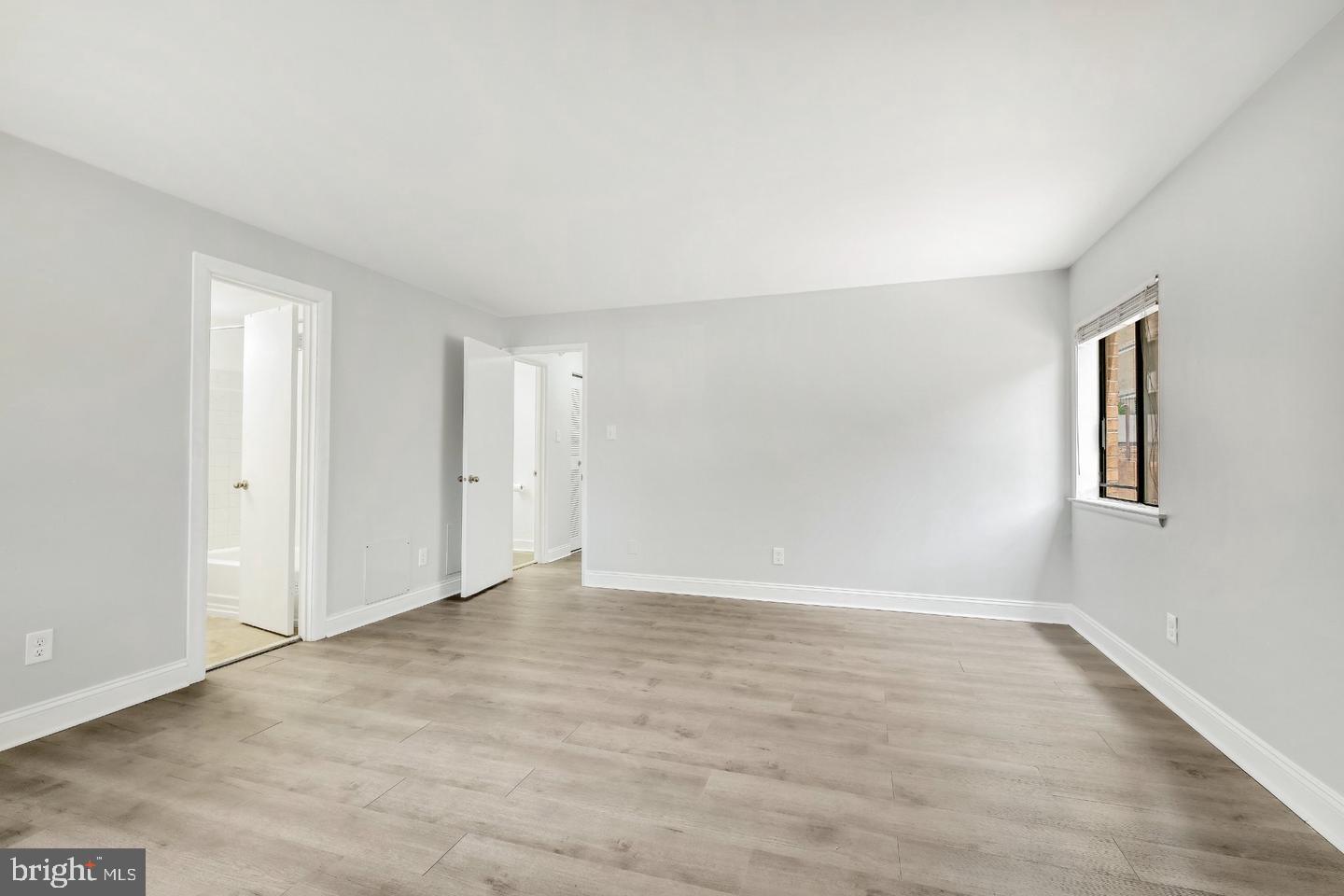 114 Monroe St #102 Property Photo 11