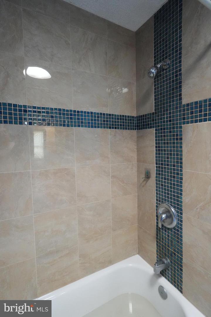 18819 Birdseye Dr Property Photo 24
