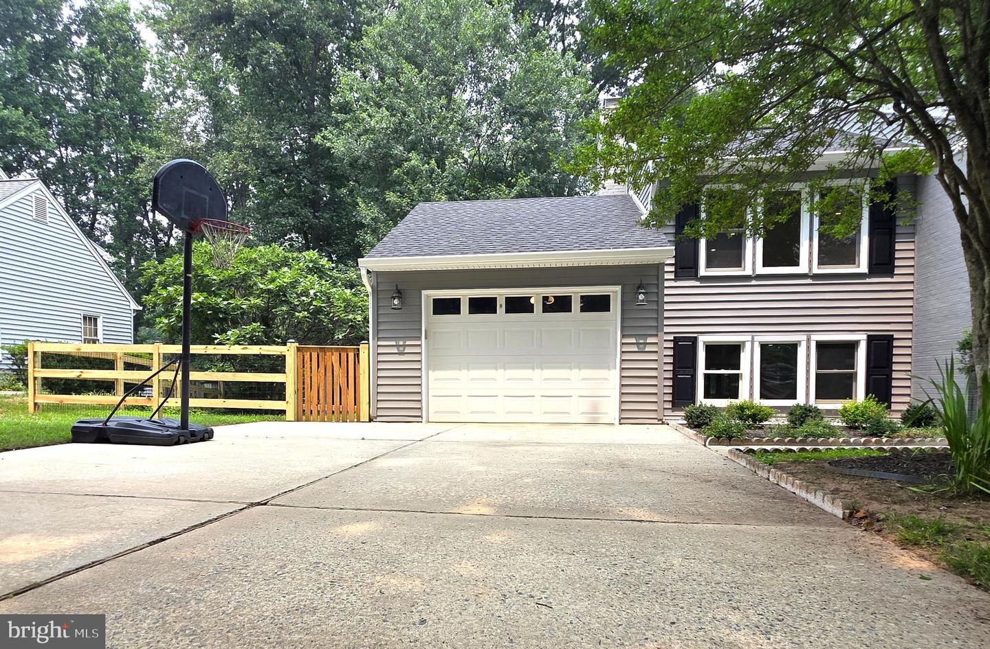 26 S Duke St Property Photo 2
