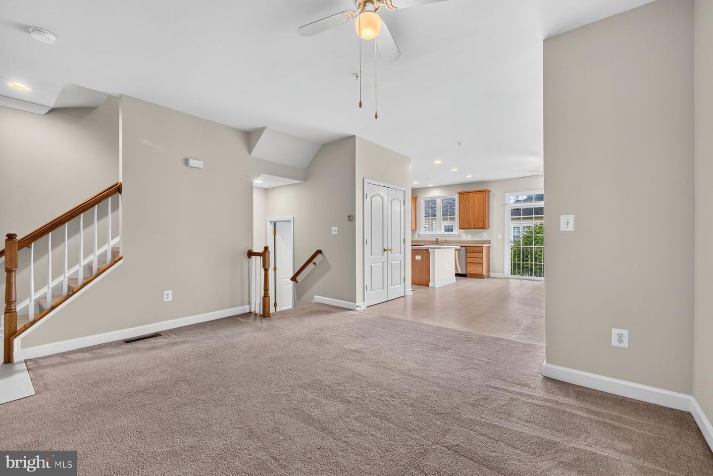 13013 Saint Clair Rd Property Photo 6