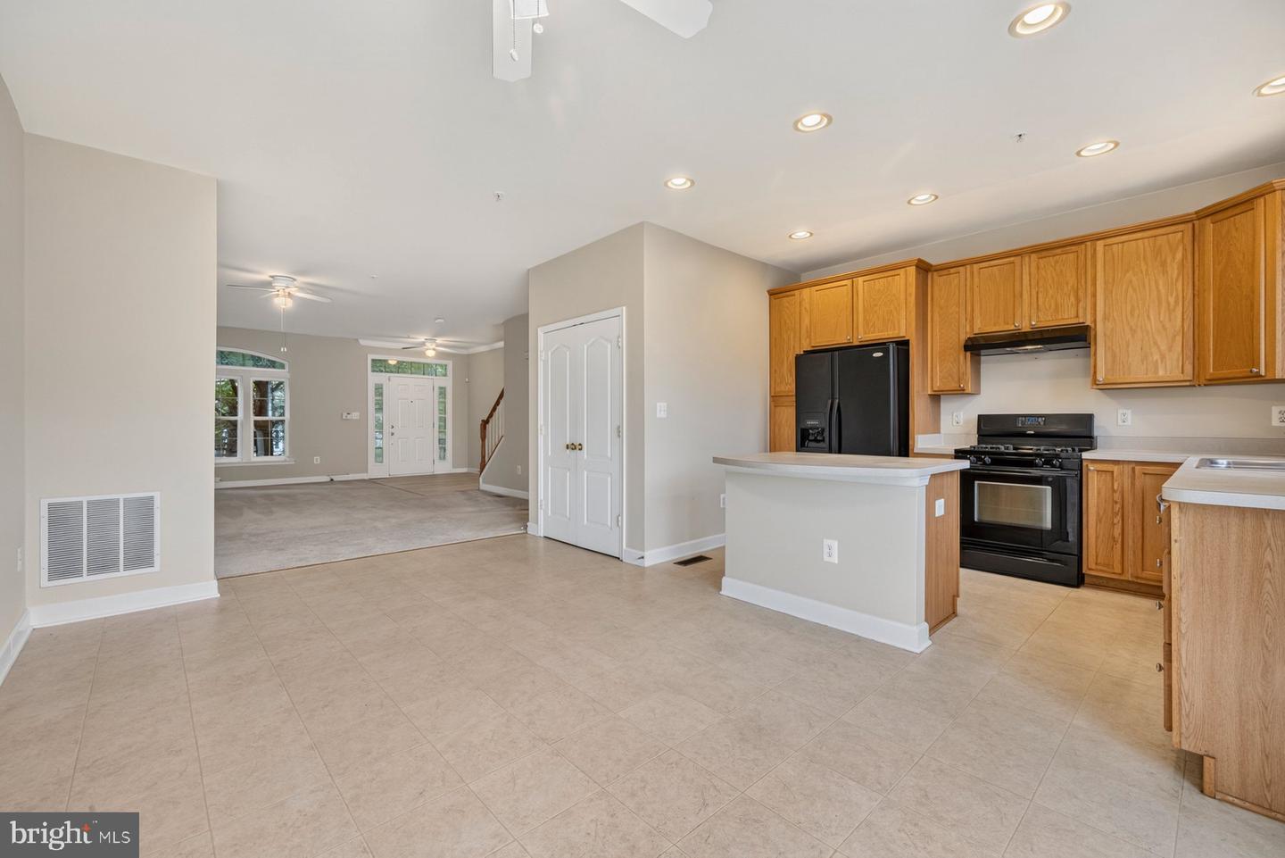 13013 Saint Clair Rd Property Photo 8