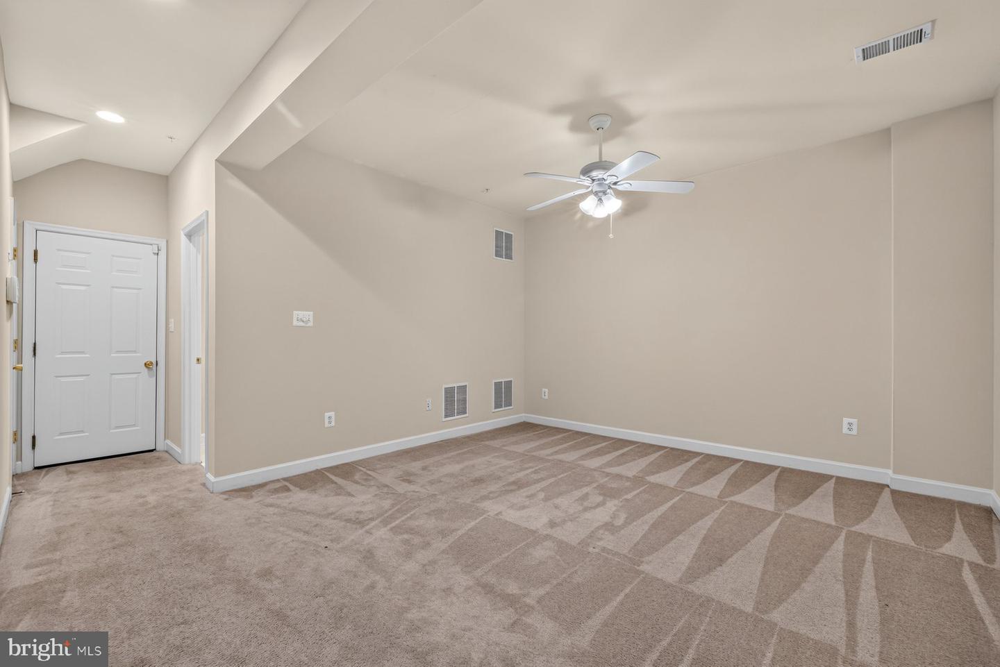13013 Saint Clair Rd Property Photo 25