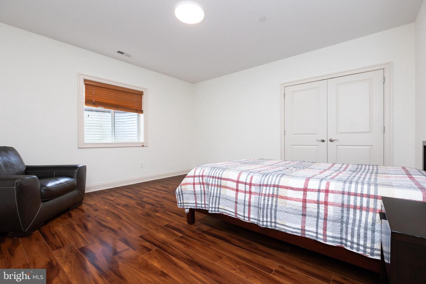 215 N Van Buren St Property Photo 134
