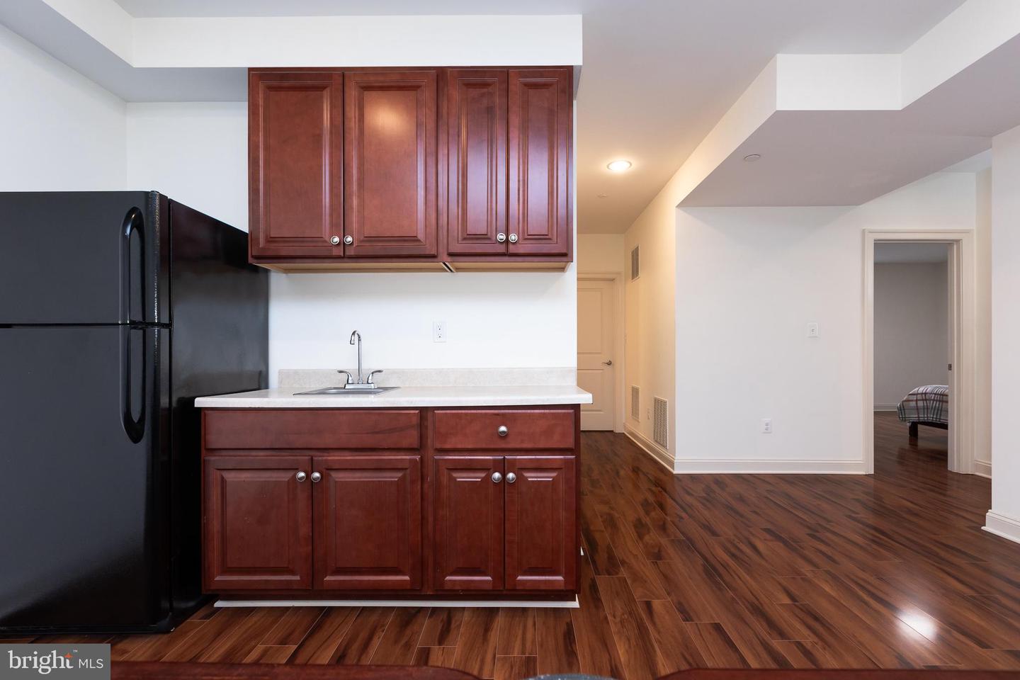 215 N Van Buren St Property Photo 139