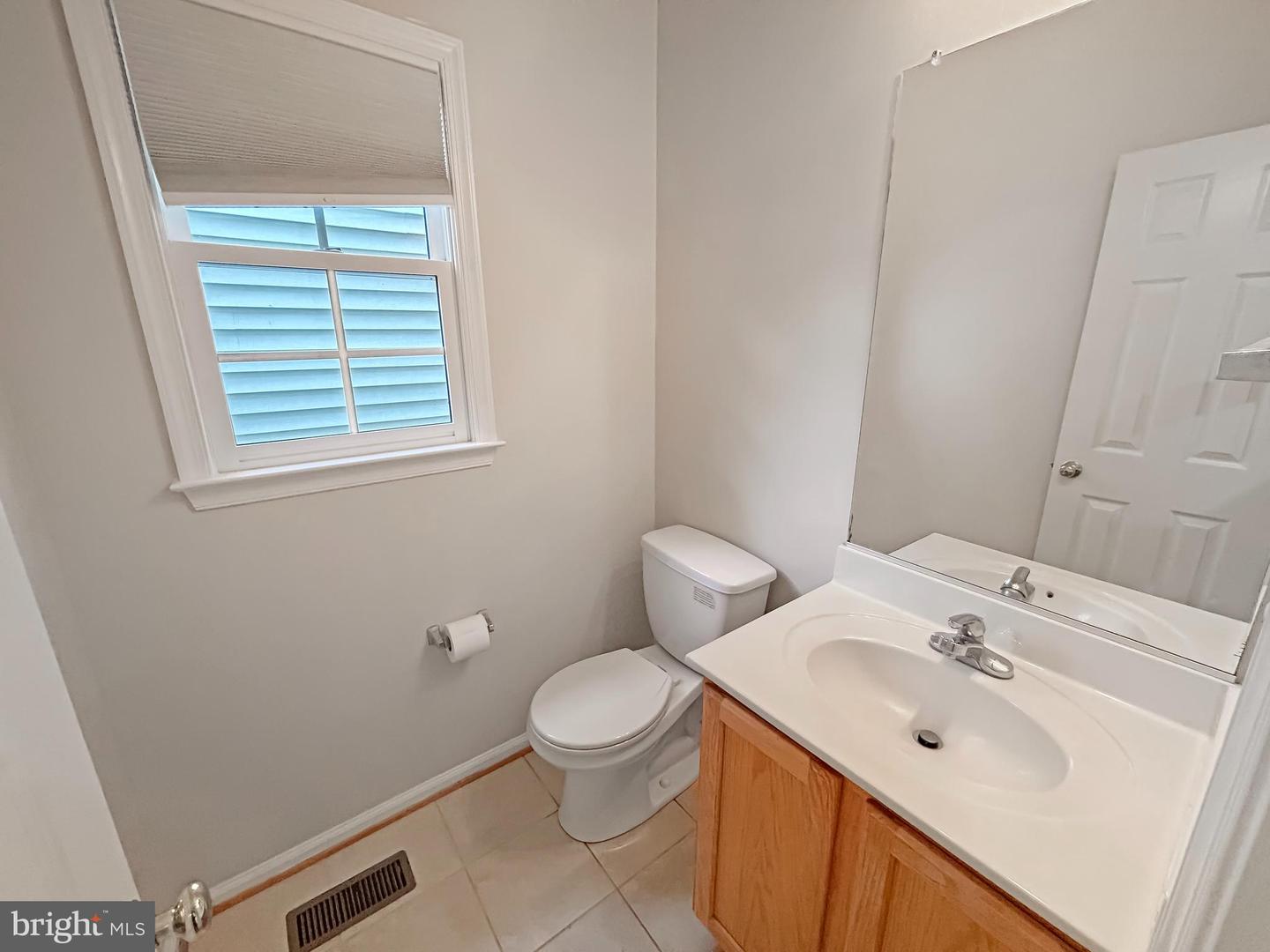 813 Summer Walk Dr Property Photo 19