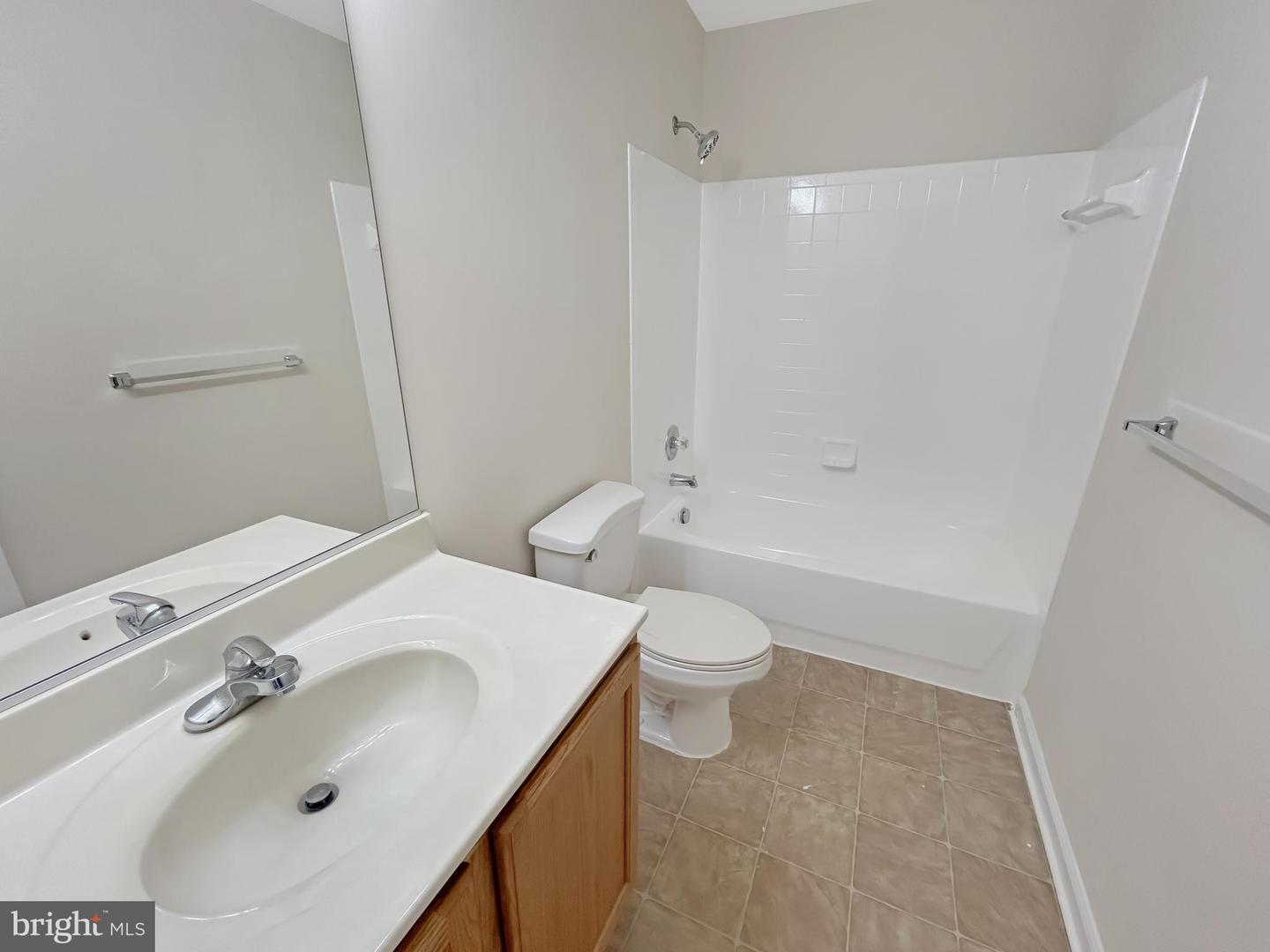 813 Summer Walk Dr Property Photo 20