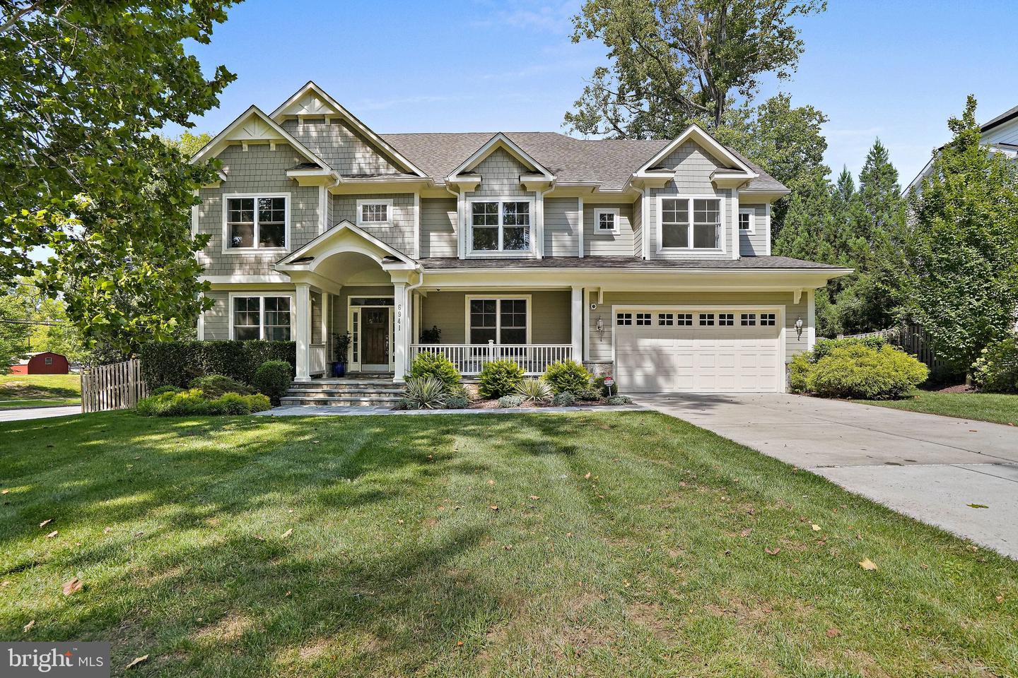 6941 WINTERBERRY LN Property Photo 1