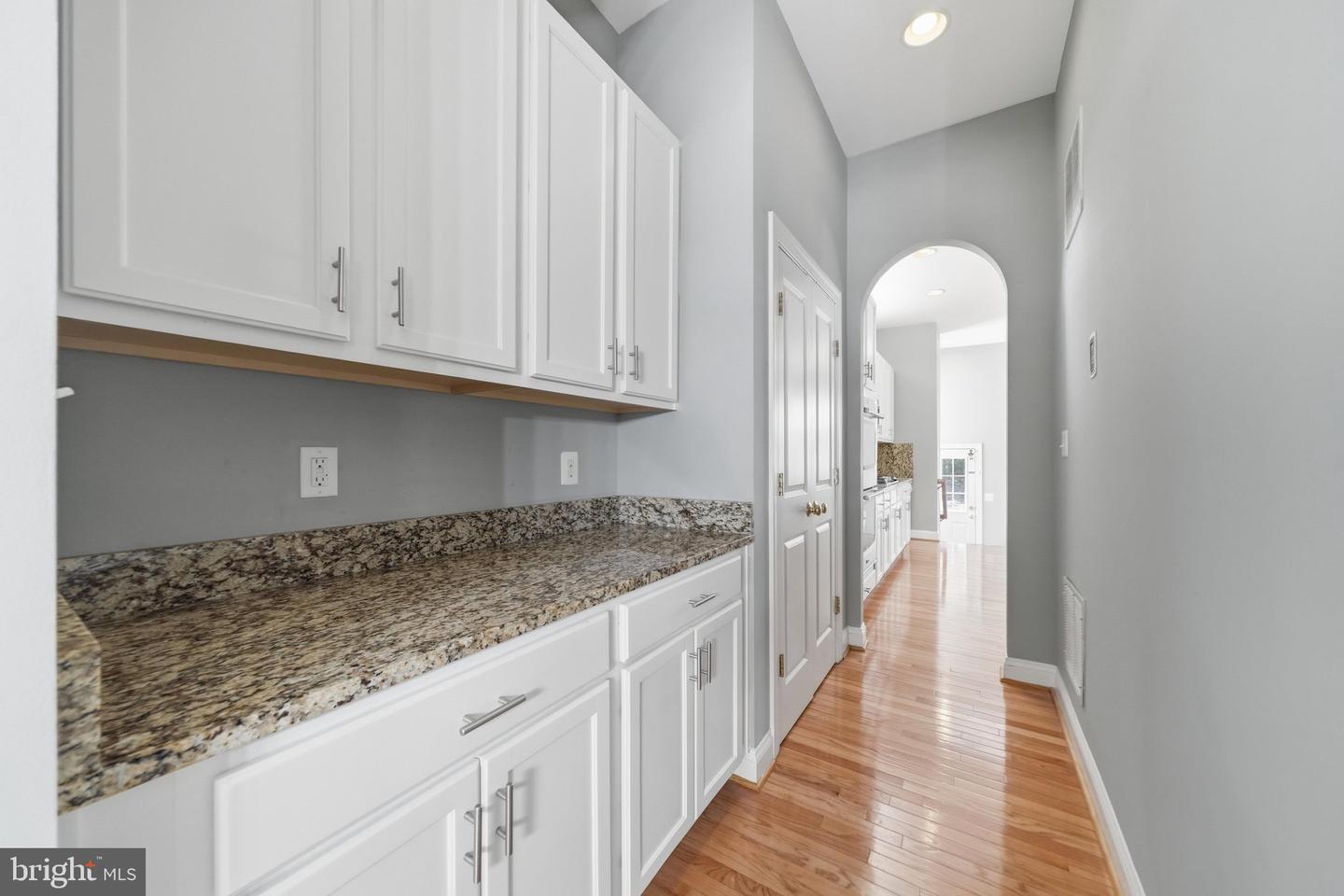 13131 Clarksburg Square Rd Property Photo 12