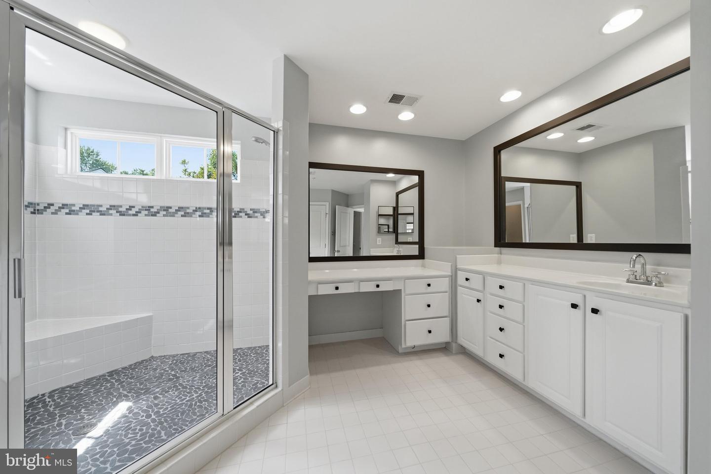 13131 Clarksburg Square Rd Property Photo 27