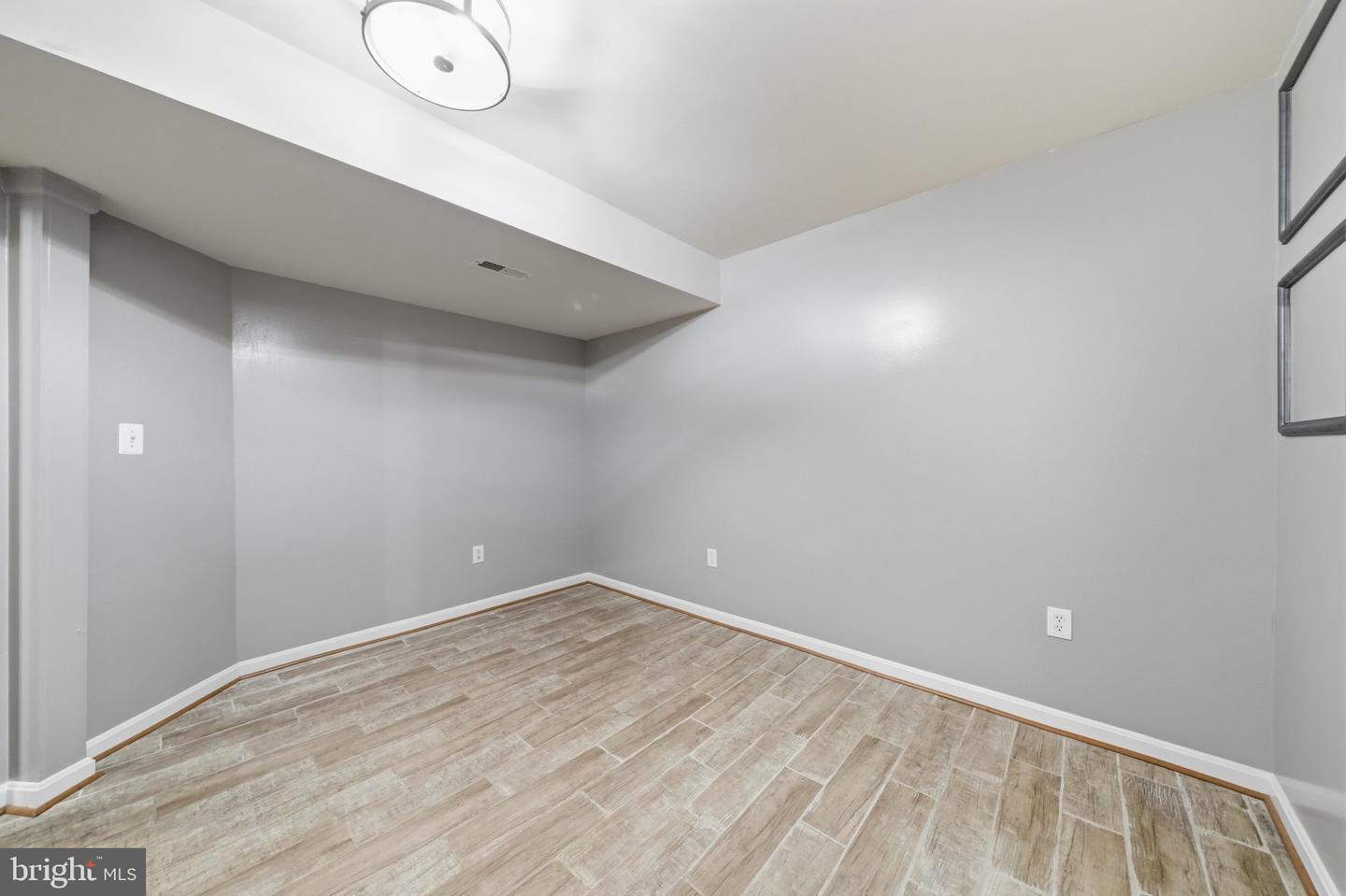 13131 Clarksburg Square Rd Property Photo 39