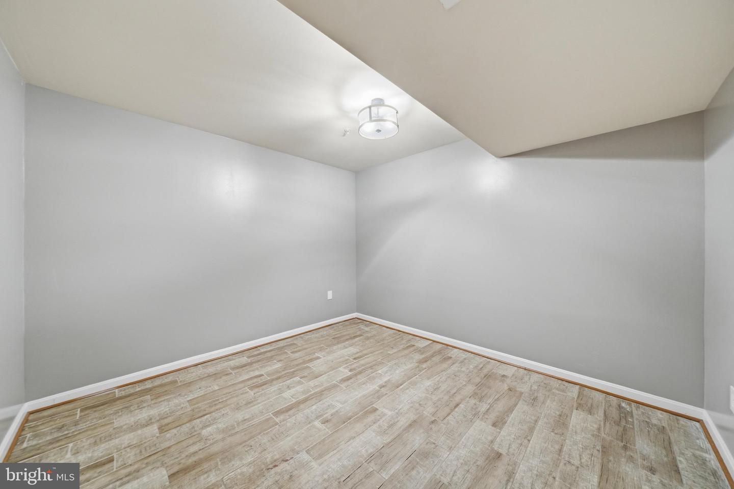 13131 Clarksburg Square Rd Property Photo 40