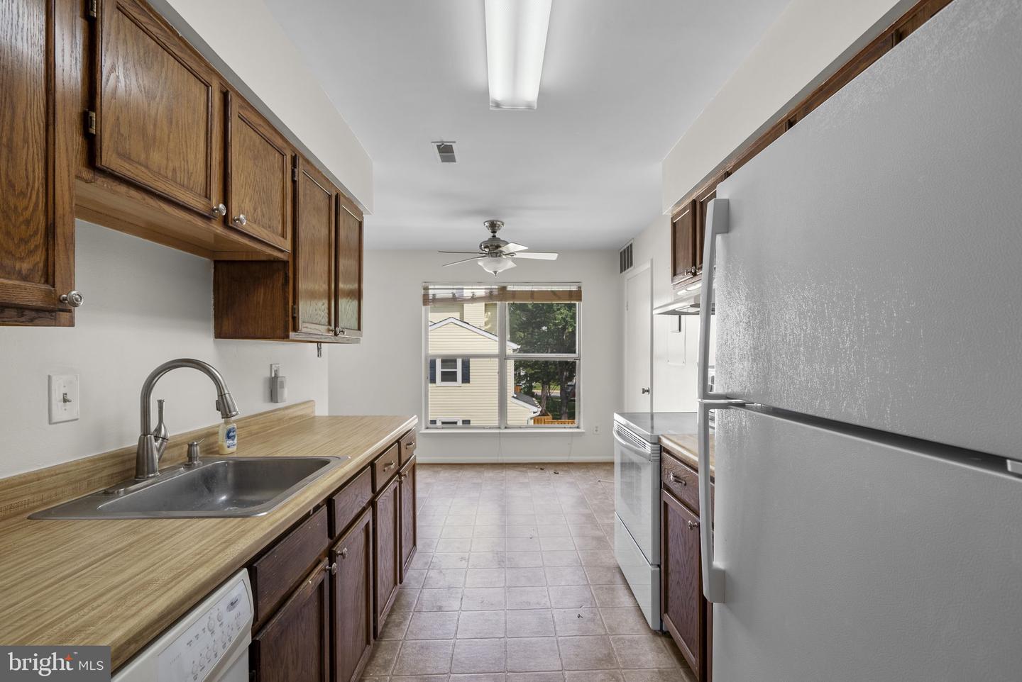 18107 Rolling Meadow Way #246 Property Photo 11
