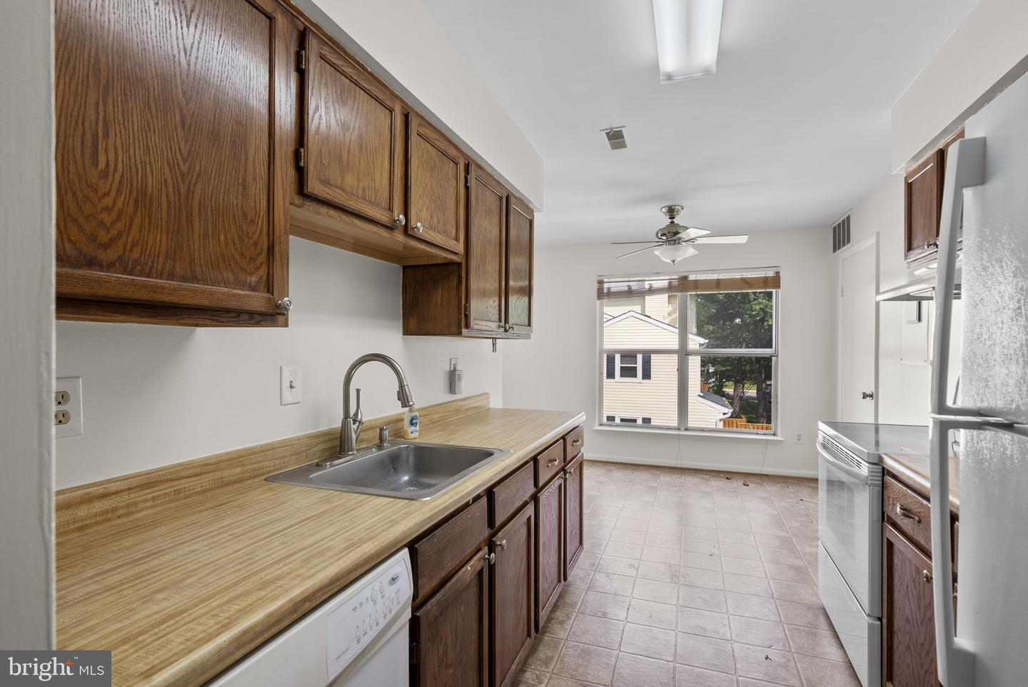 18107 Rolling Meadow Way #246 Property Photo 12