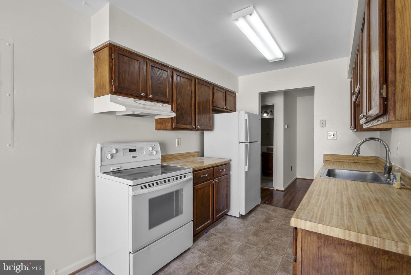 18107 Rolling Meadow Way #246 Property Photo 15