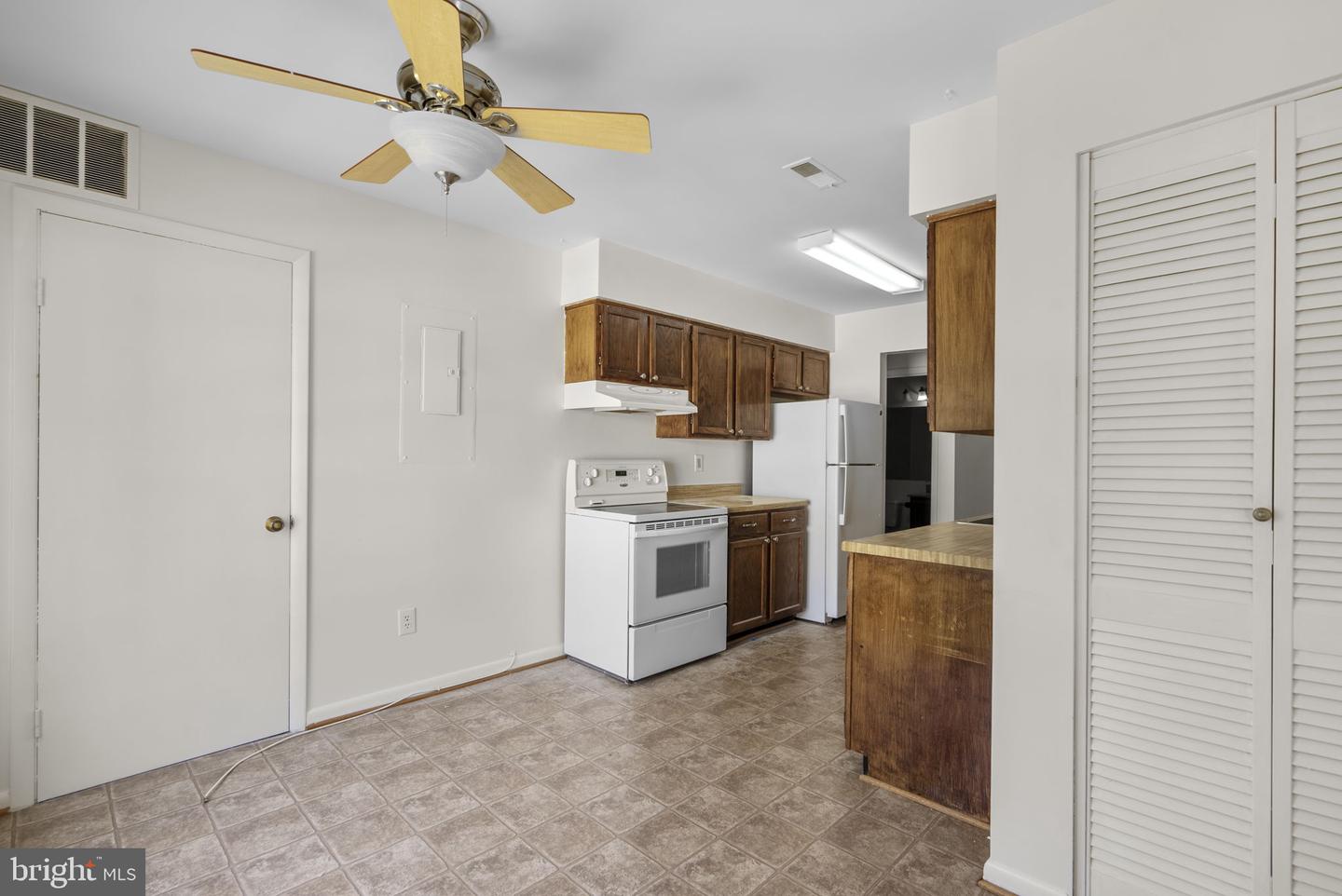 18107 Rolling Meadow Way #246 Property Photo 18